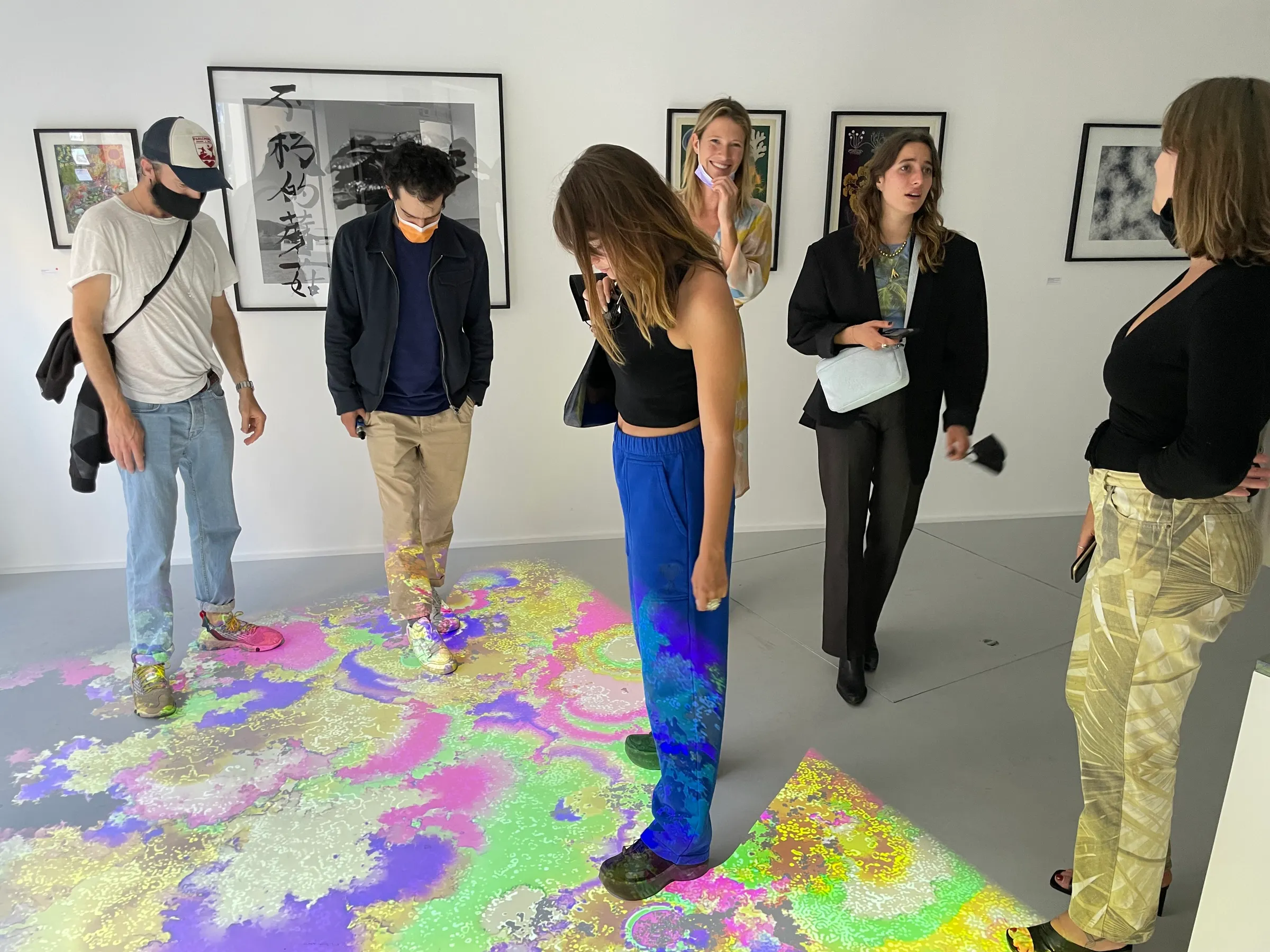 Mycelium — sol génératif interactif